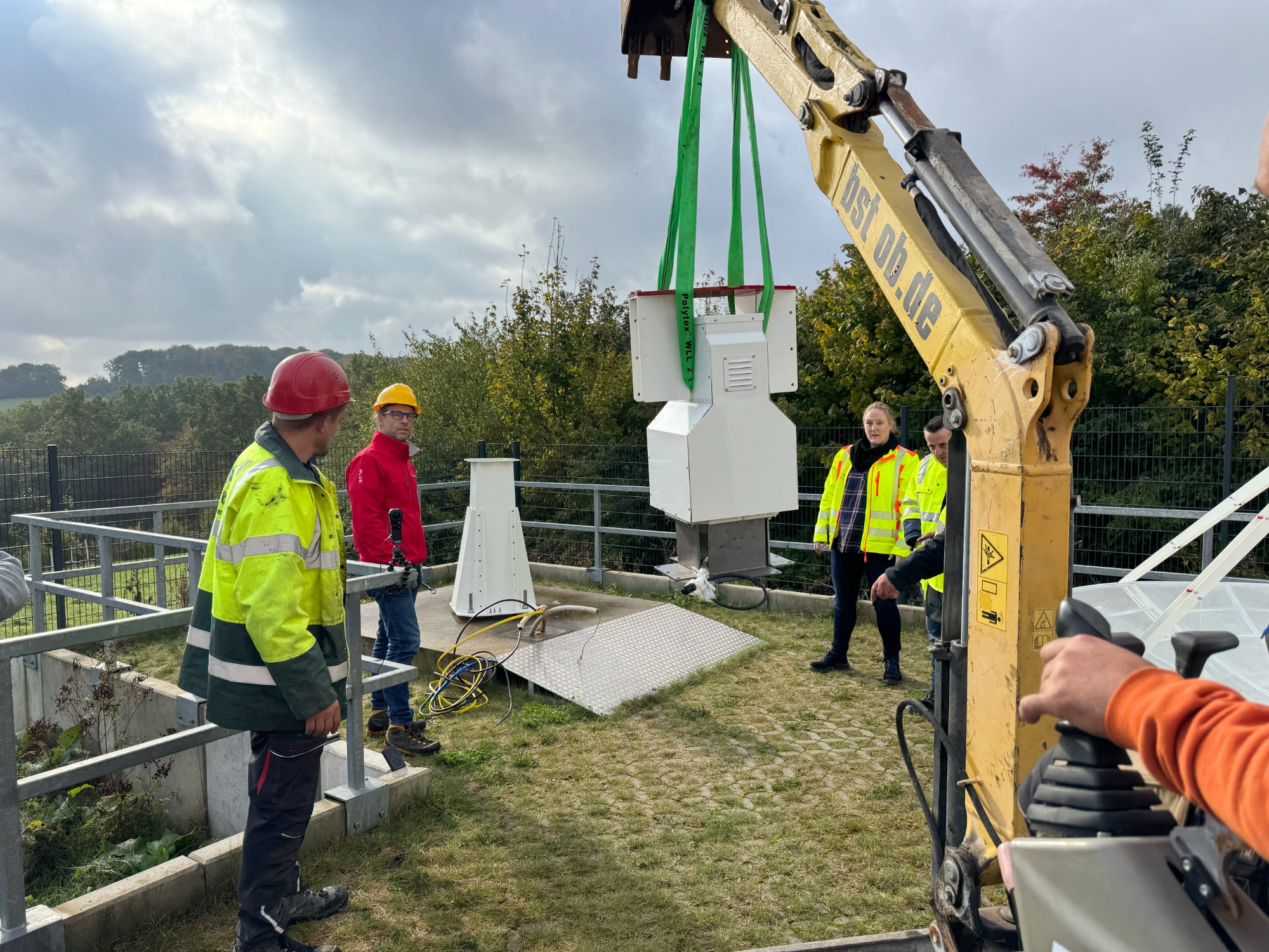 SPIDER 300A radio telescope installed in Ruhr-University Bochum (Germany)